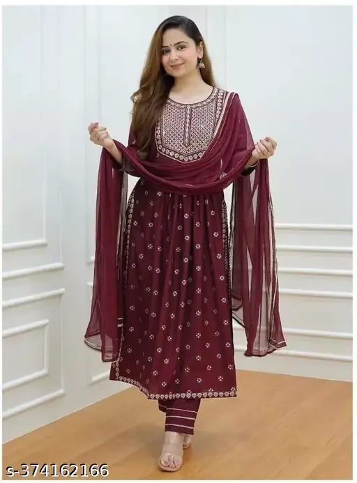 Nayra Cut Kutri Set